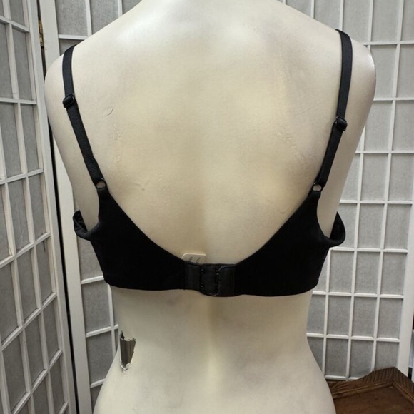 Victorias Secret,Woman,2 bra set $15 Each,Black Sz 36D,Beige Sz 38C,Push Up.! - Picture 4 of 10
